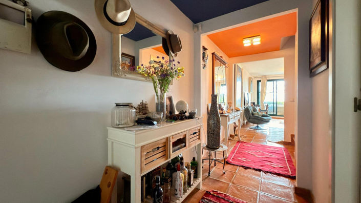 Image No.7-2 Bed House for sale