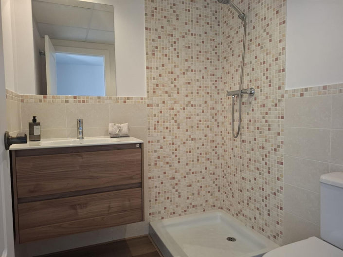 Image No.15-2 Bed House for sale