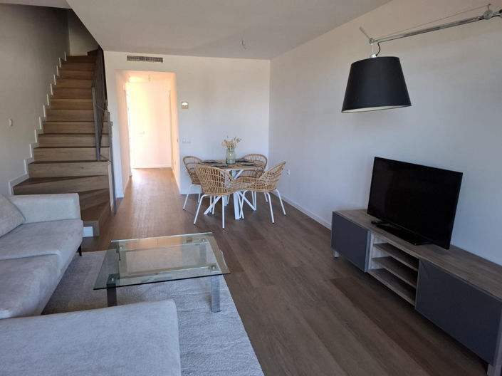 Image No.5-2 Bed House for sale