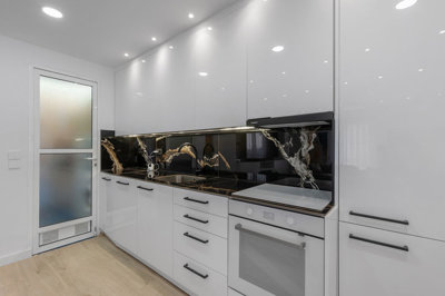 11-20939a0134ad724a8cb2a801094d15a4