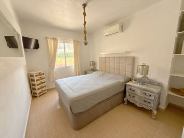 15-11d12f2f454f2f5e9b981fdd8b901d51