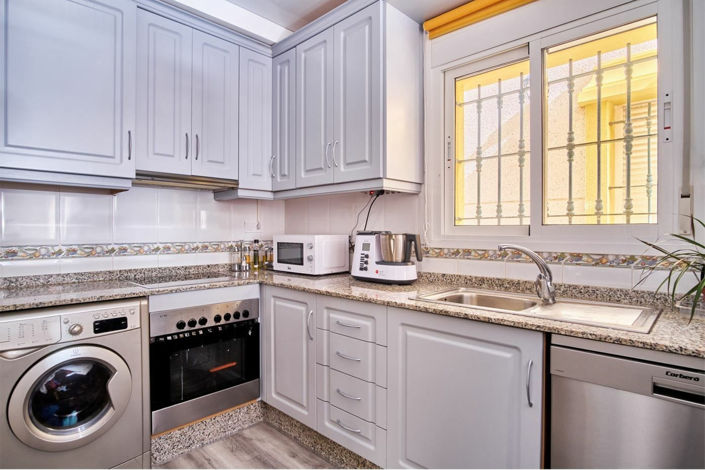 Image No.7-3 Bed House for sale