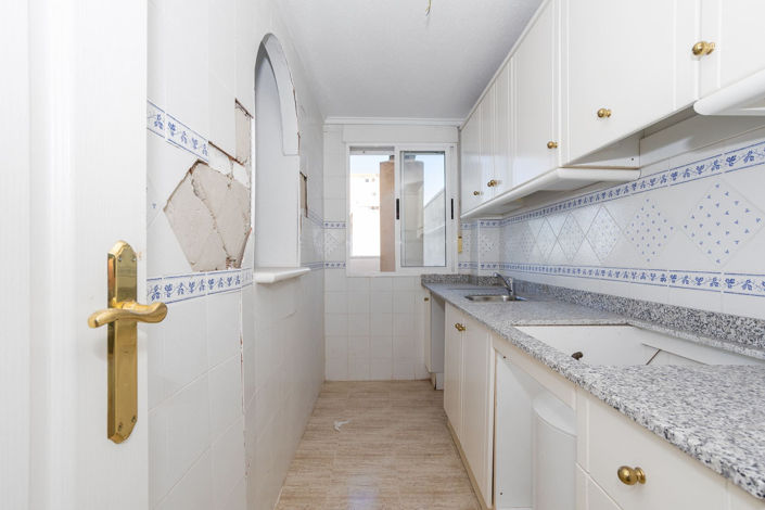 Image No.10-2 Bed Apartment for sale