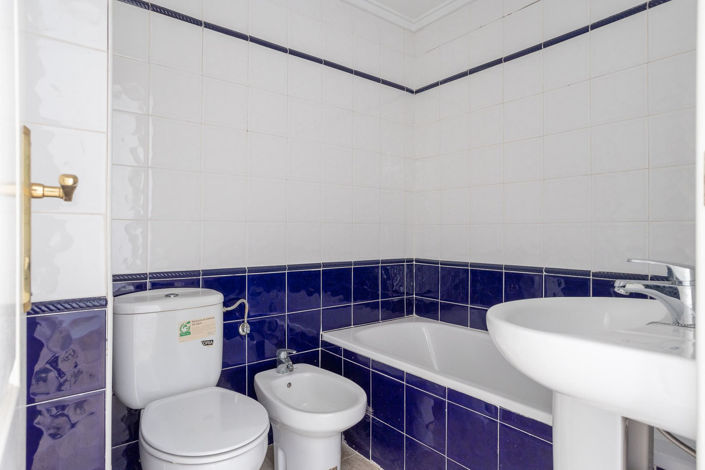 Image No.14-2 Bed Apartment for sale