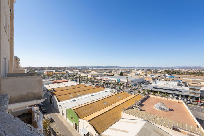 Image No.19-2 Bed Apartment for sale