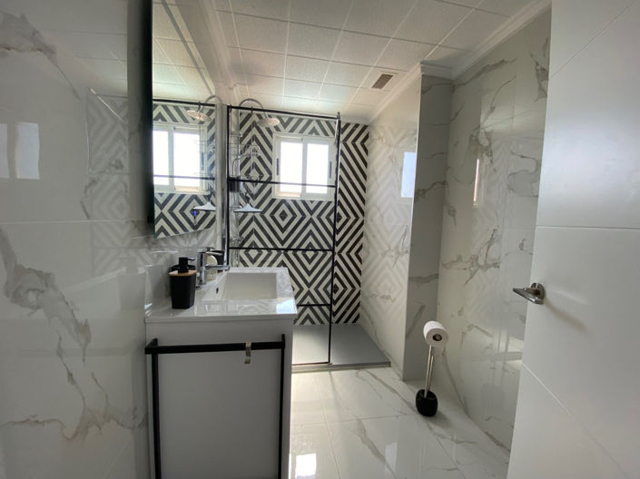 Image No.11-2 Bed Apartment for sale