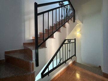 11-20939a0134ad724a8cb2a801094d15a4