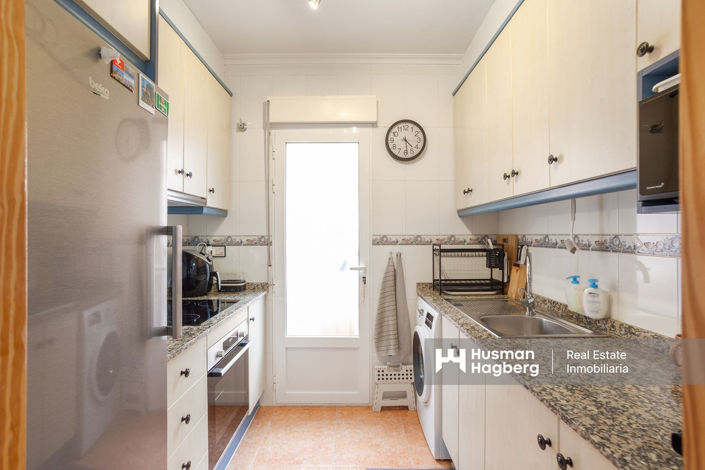 Image No.14-3 Bed House for sale