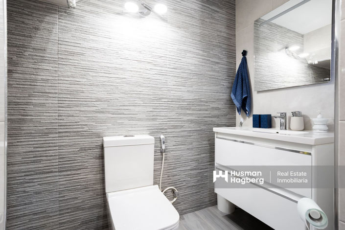 Image No.19-3 Bed House for sale