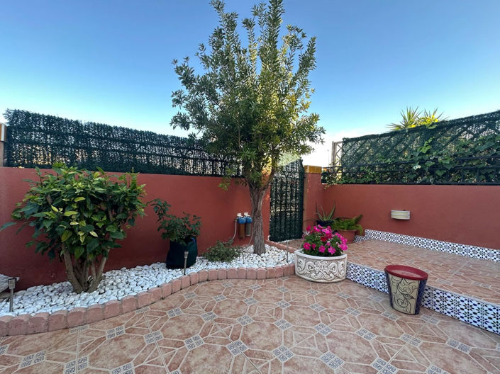 Image No.2-3 Bed House for sale