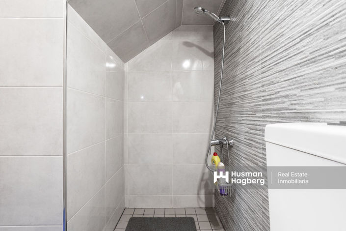 Image No.20-3 Bed House for sale