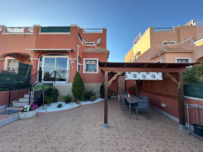 Image No.26-3 Bed House for sale