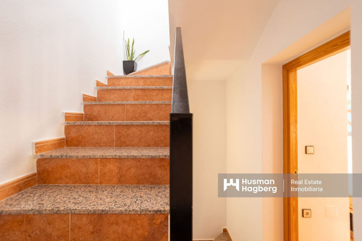 Image No.32-3 Bed House for sale