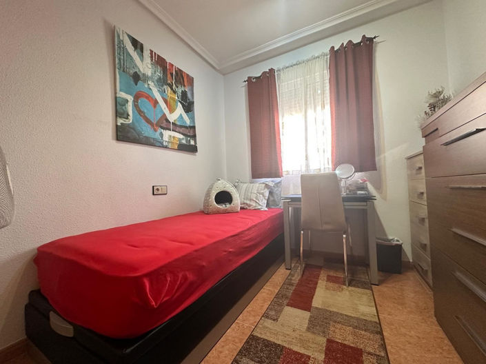 Image No.7-3 Bed House for sale