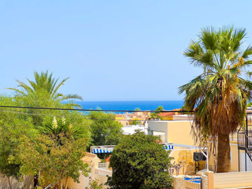 6-241328e1bcc9c0d8ce1222beb6c967a8