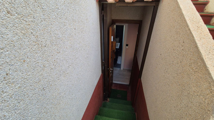 Image No.32-3 Bed House for sale