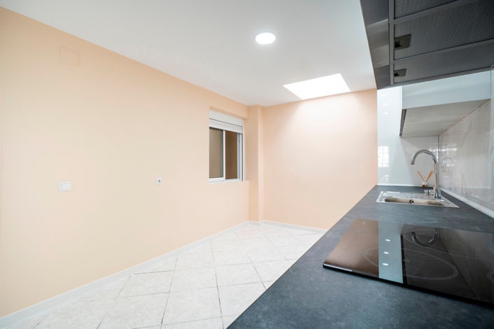 Image No.7-2 Bed House for sale