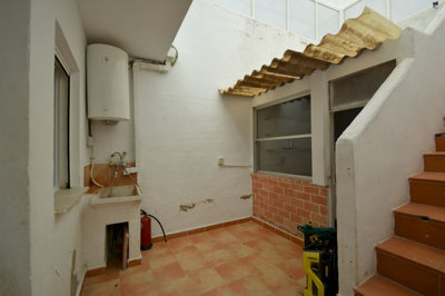 10-bb915d1cb19341576dcdc994b81ab9c5