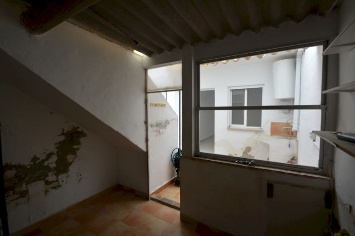 Image No.12-4 Bed House for sale