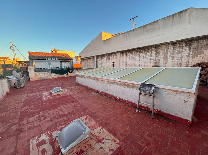 Image No.27-4 Bed House for sale