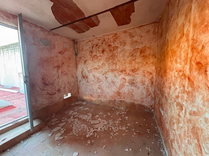 Image No.30-4 Bed House for sale