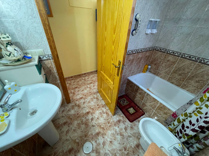 Image No.11-2 Bed Apartment for sale