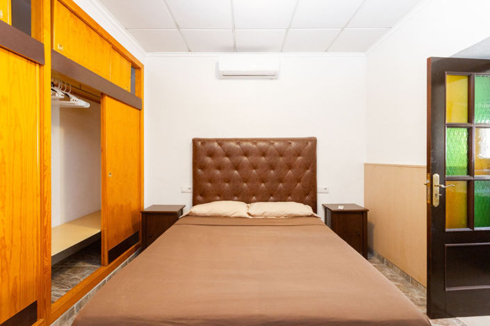 Image No.17-4 Bed House for sale