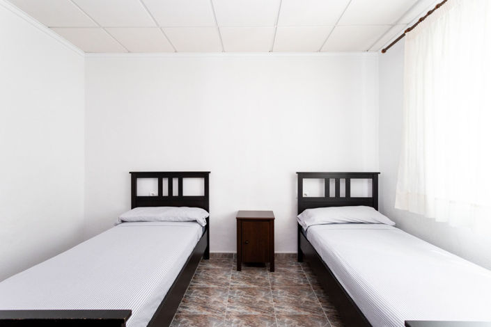 Image No.18-4 Bed House for sale