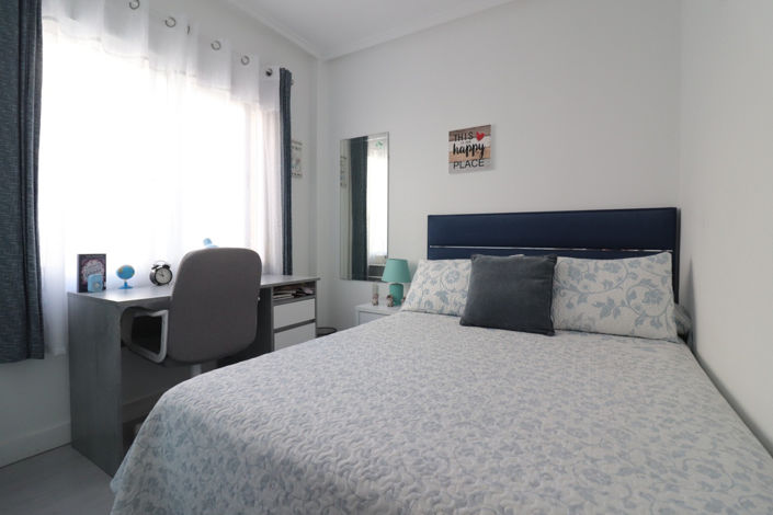 Image No.10-3 Bed House for sale