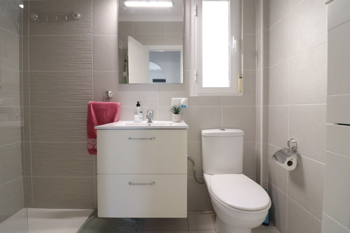 Image No.12-3 Bed House for sale