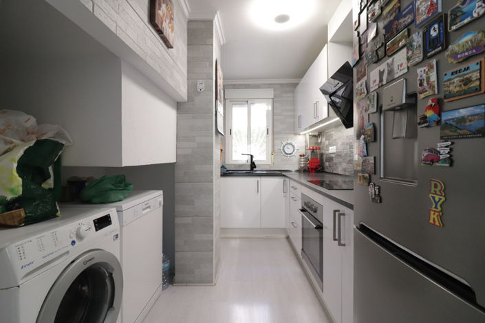 Image No.9-3 Bed House for sale