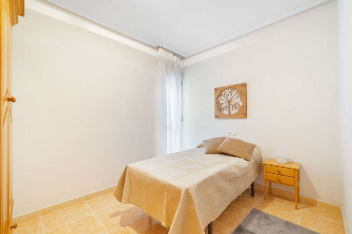 Image No.12-3 Bed Apartment for sale