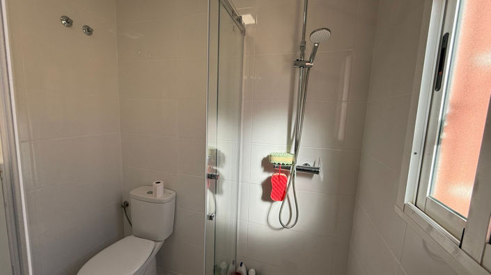 Image No.13-2 Bed House for sale