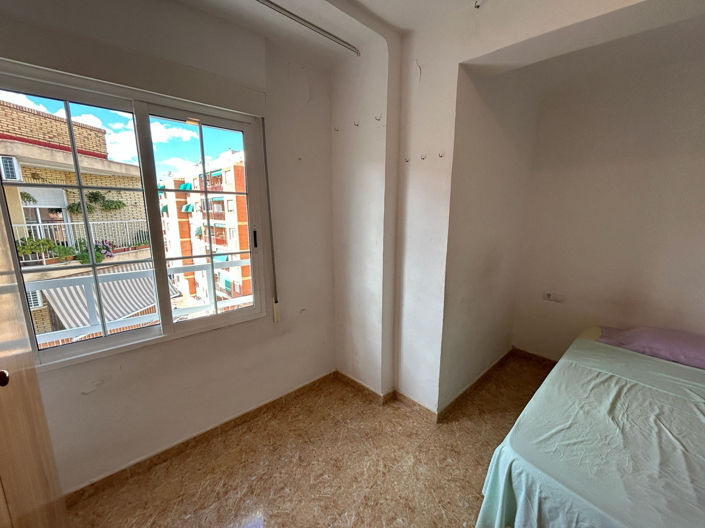 Image No.15-3 Bed Apartment for sale