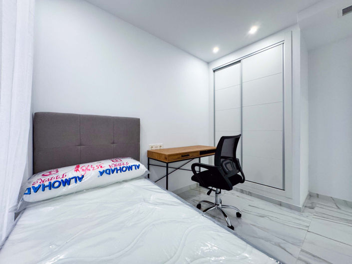 Image No.17-2 Bed Apartment for sale