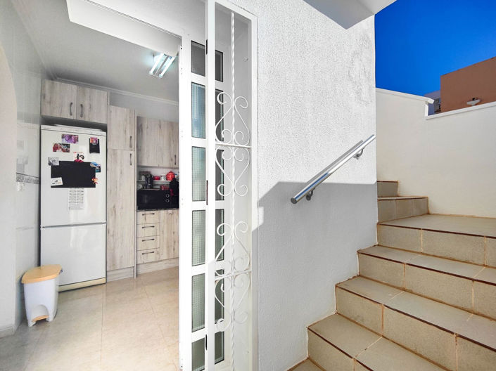 Image No.20-2 Bed House for sale