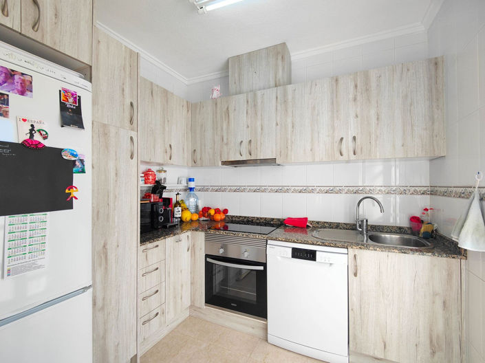 Image No.34-2 Bed House for sale