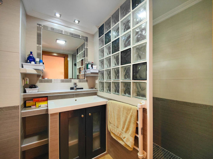 Image No.26-2 Bed Apartment for sale