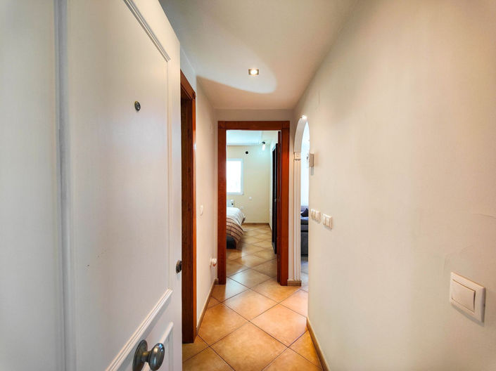 Image No.32-2 Bed Apartment for sale