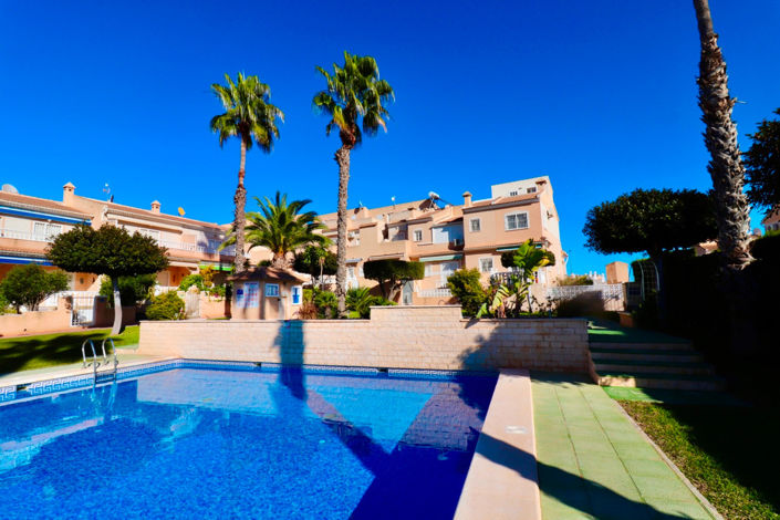 Image No.20-2 Bed House for sale