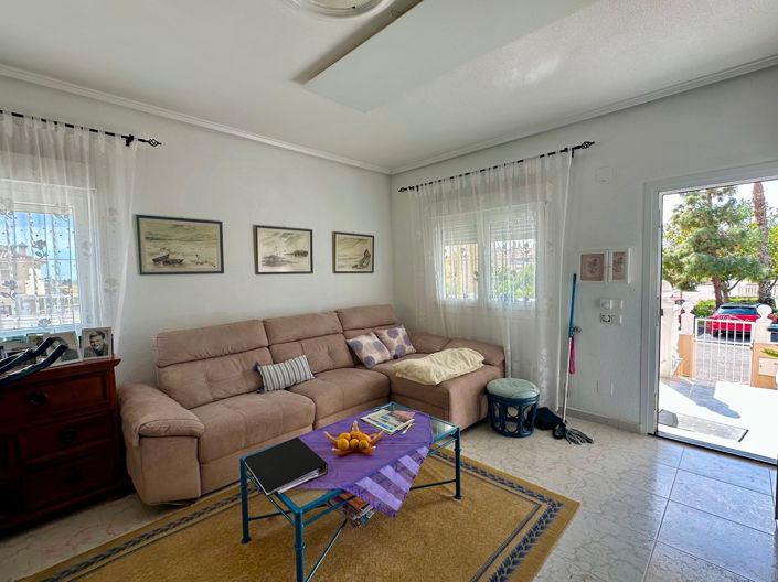 Image No.3-2 Bed House for sale