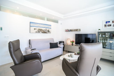 7-aa4cc561180b369757c0bb4af9886cd3