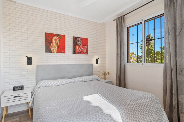 Image No.20-5 Bed Apartment for sale