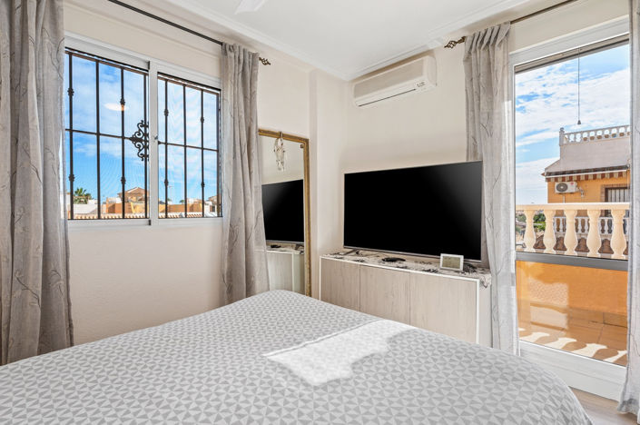 Image No.22-5 Bed Apartment for sale