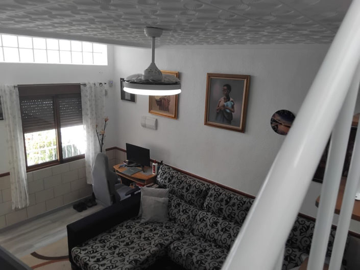 Image No.12-2 Bed House for sale