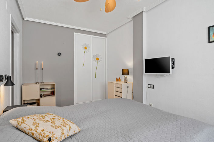 Image No.10-2 Bed Apartment for sale