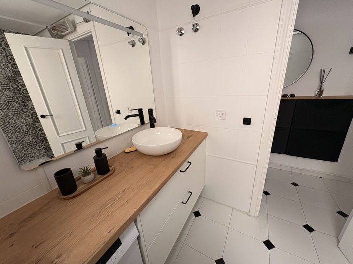 Image No.14-2 Bed Apartment for sale