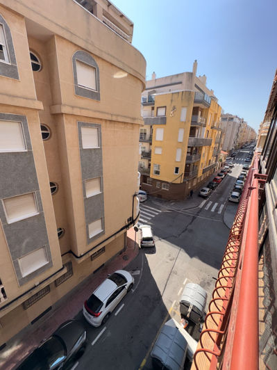 Image No.20-2 Bed Apartment for sale