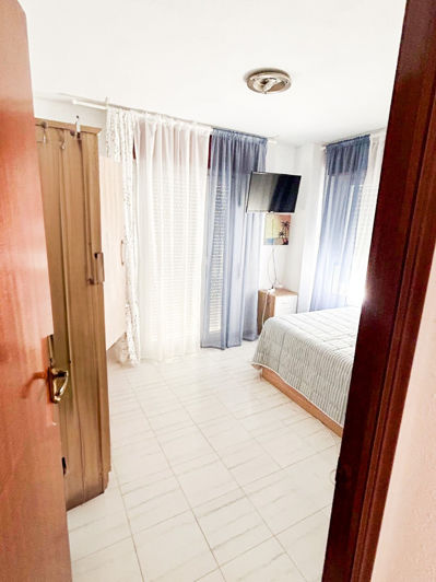 Image No.19-3 Bed Apartment for sale