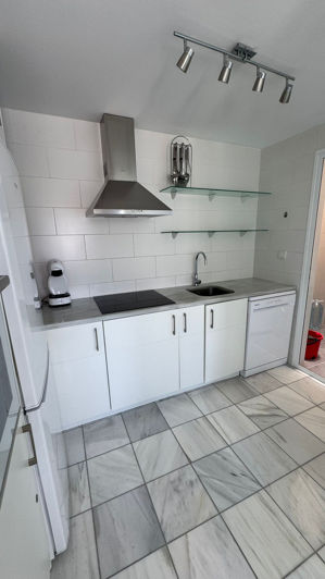 Image No.18-2 Bed House for sale